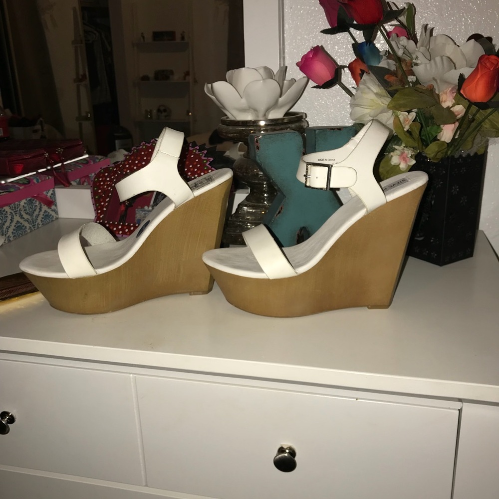 STEVE MADDEN WEDGES OKUUUUR